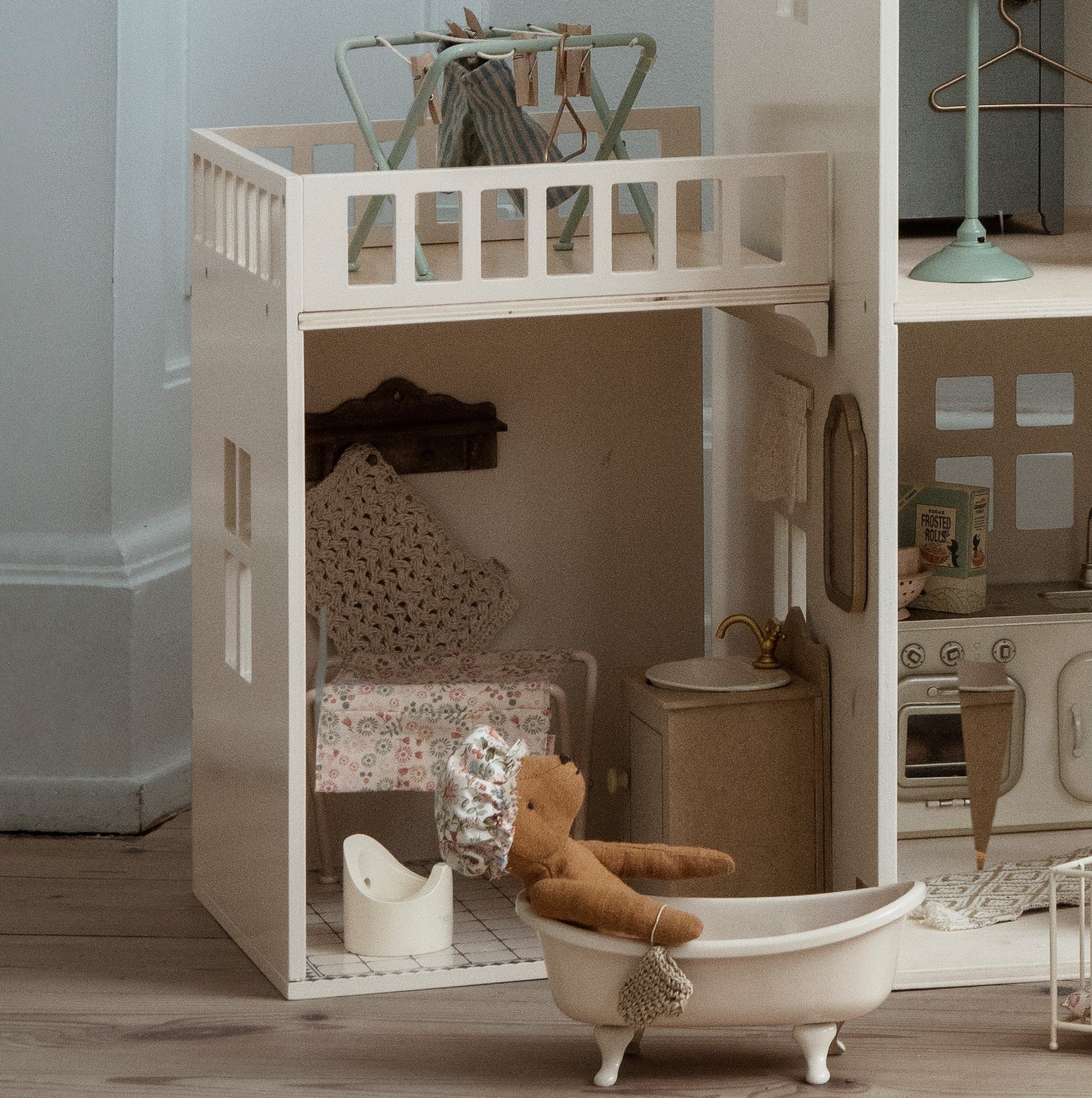 Lavabo con mueble para casa de muñecas - Imagen 4