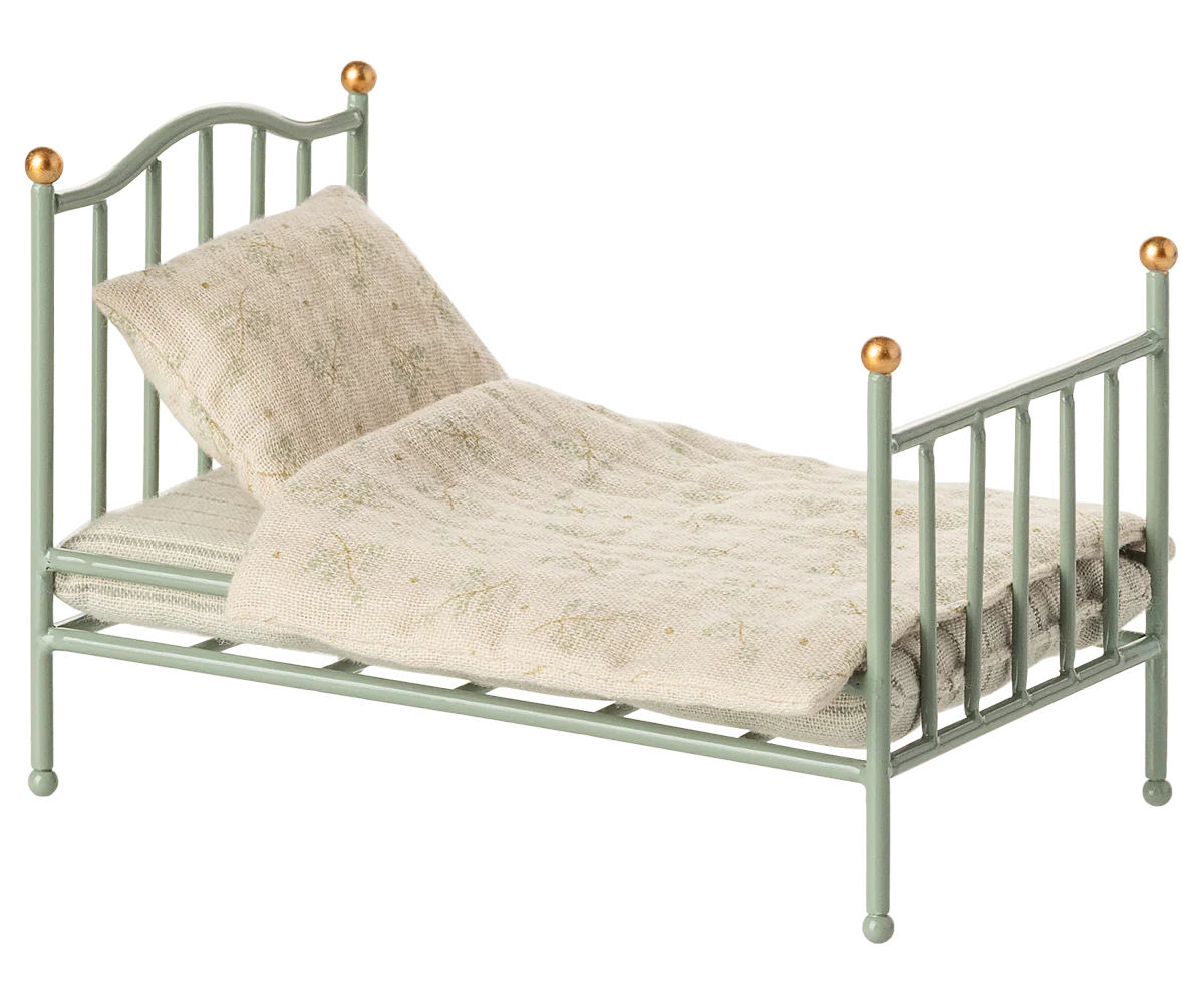 Cama de metal vintage para ratones - menta