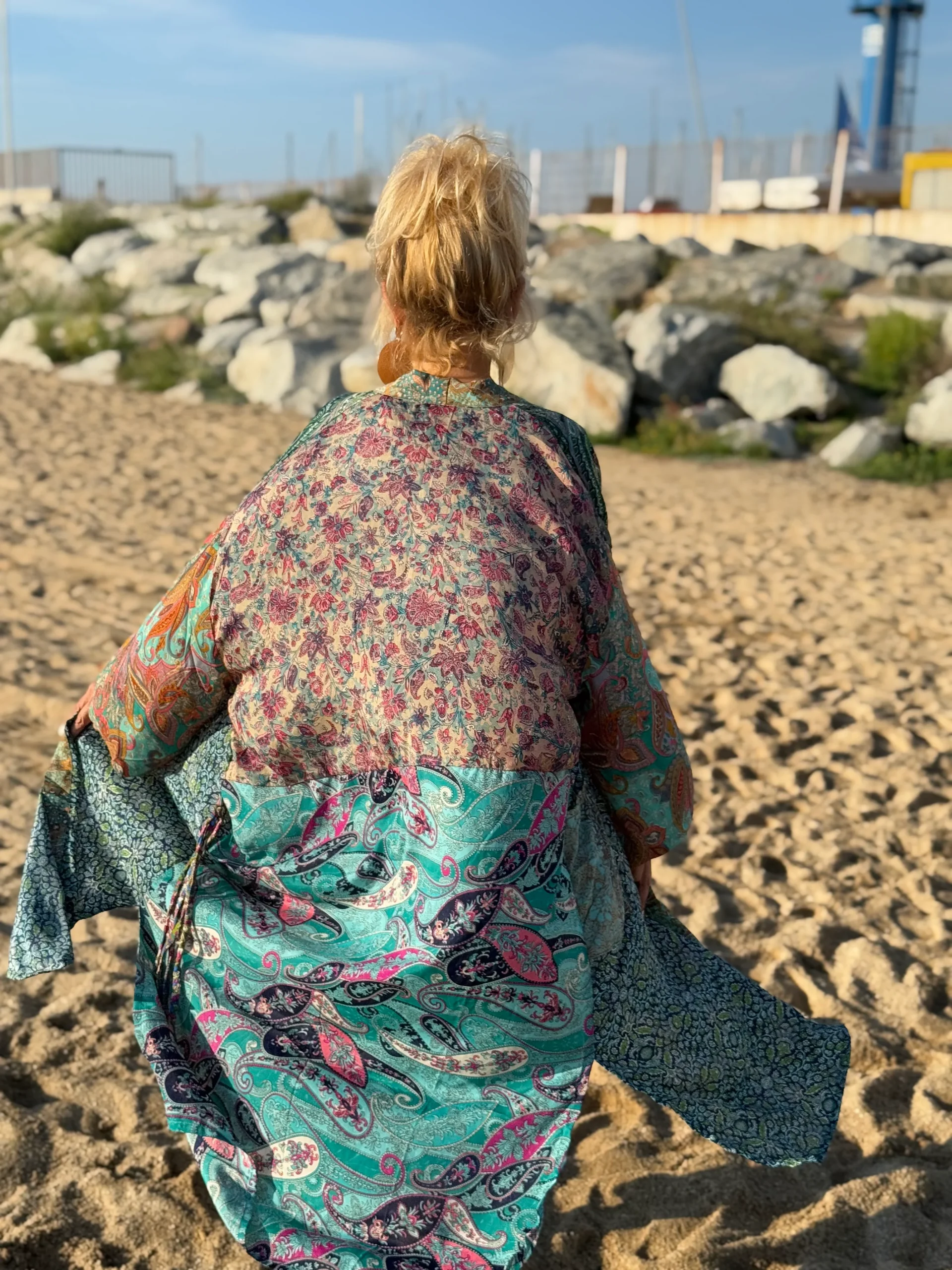 KIMONO ESTAMPADO MANGA ELASTICA MULTICOLOR - Imagen 6