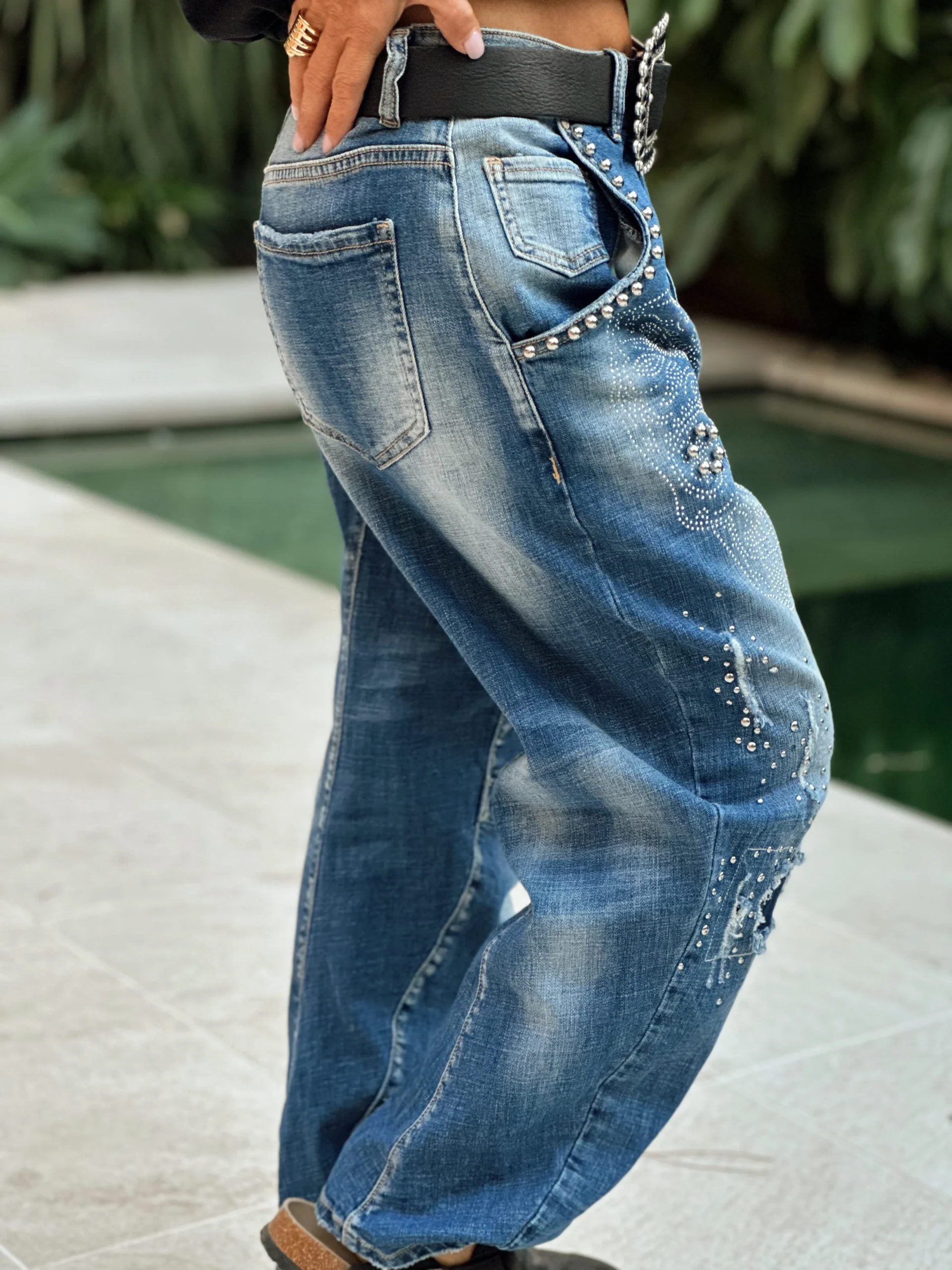 JEANS OVERSIZE CALAVERA CON TACHAS TEJANO - Imagen 3