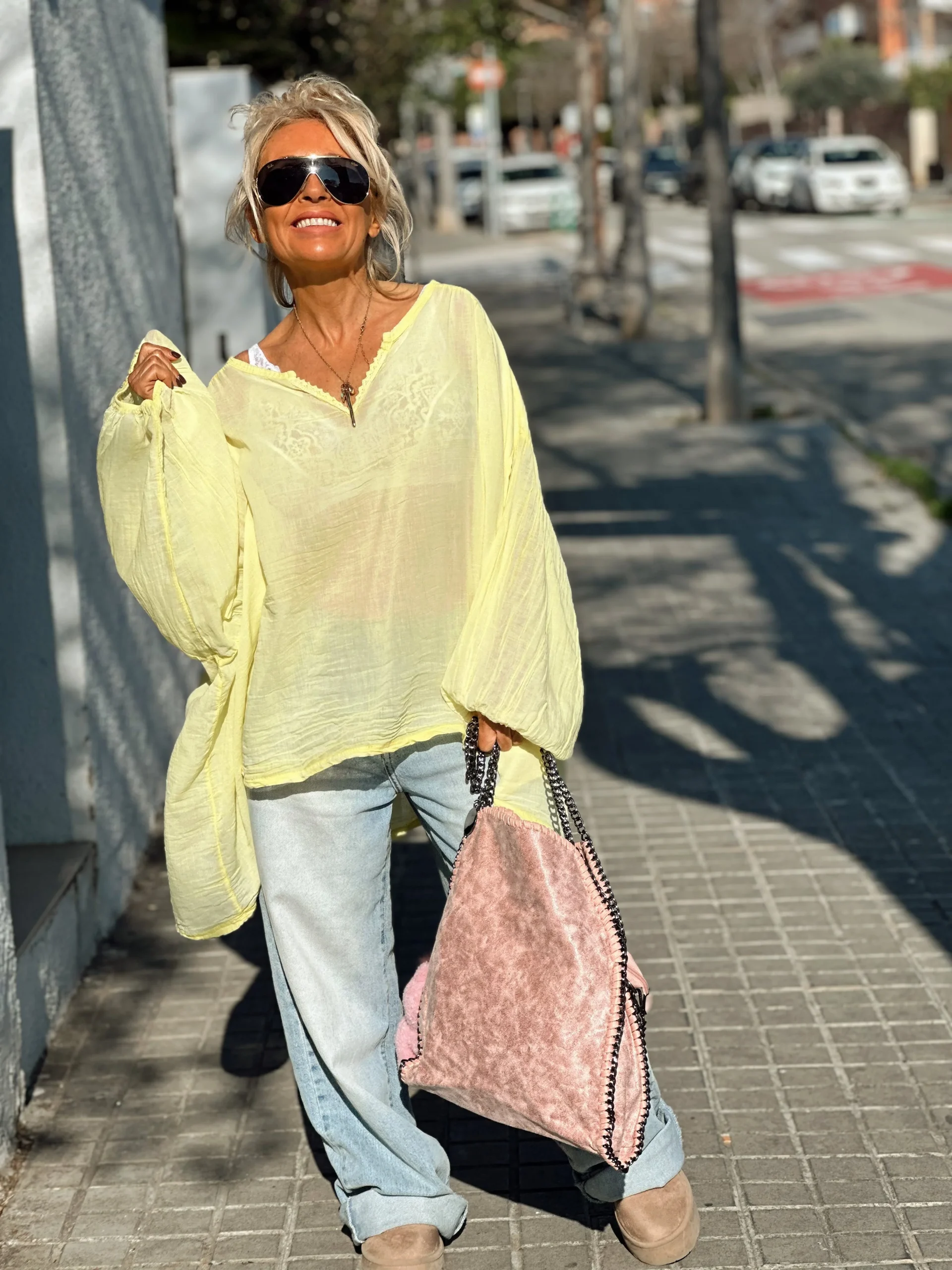 BLUSA SUPER OVERSIZE LUPA MULTICOLOR - Imagen 4