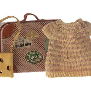 Vestido de punto y bolso en maleta - hermana mayor