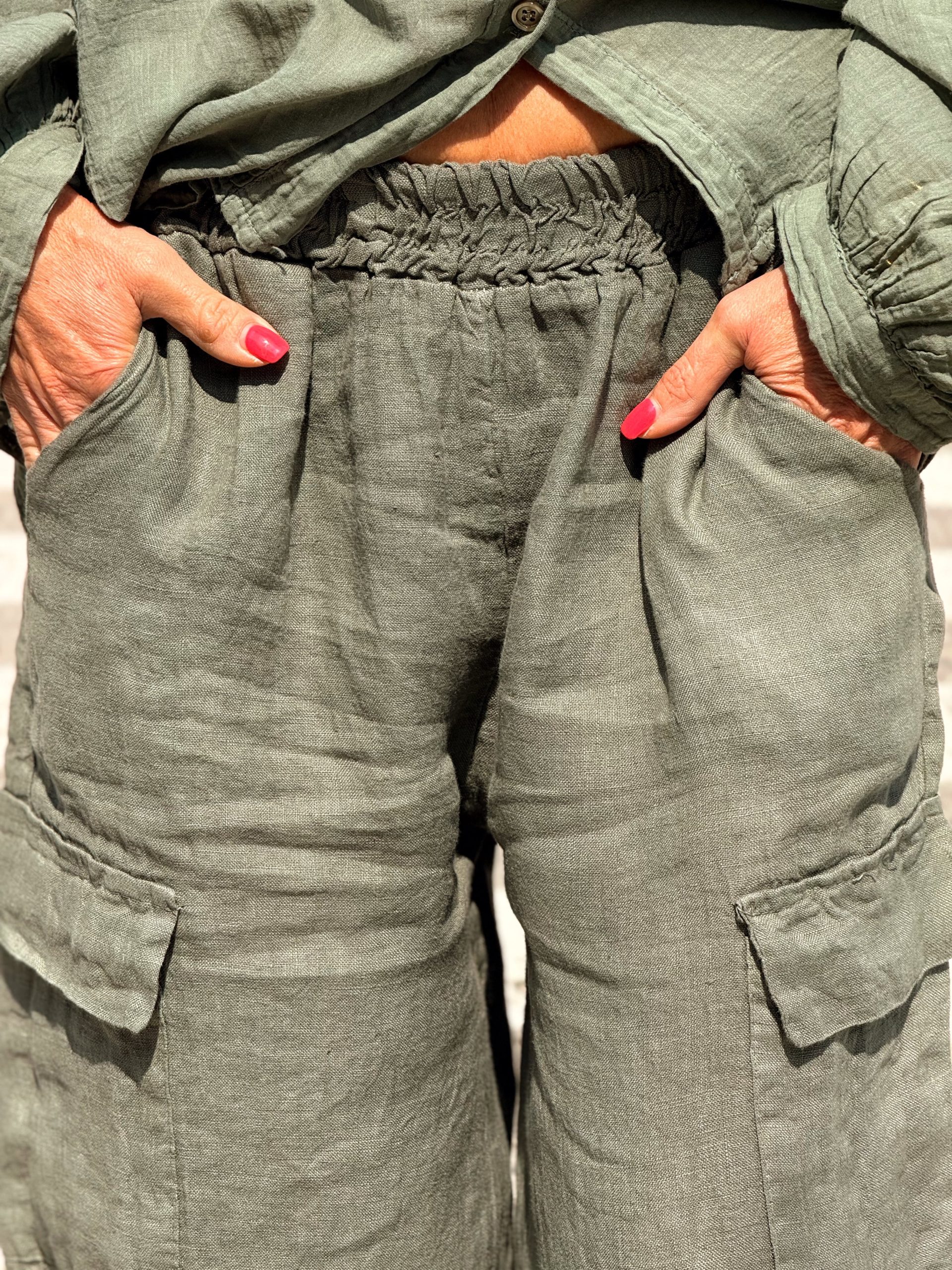 PANTALON LINO CARGO KAKI - Imagen 4