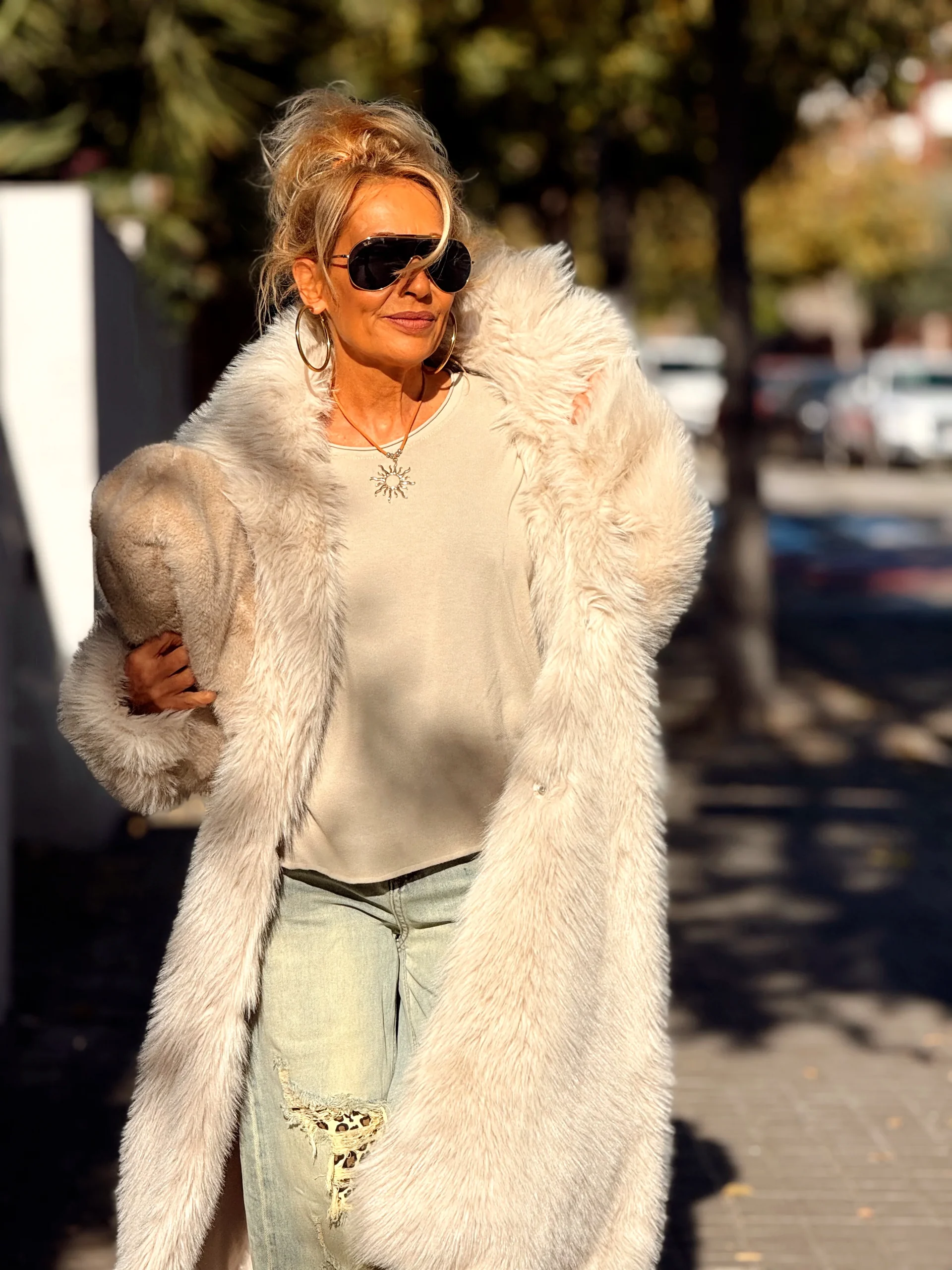 ABRIGO PELO SINTÉTICO OVERSIZE JULIA MULTICOLOR - Imagen 8