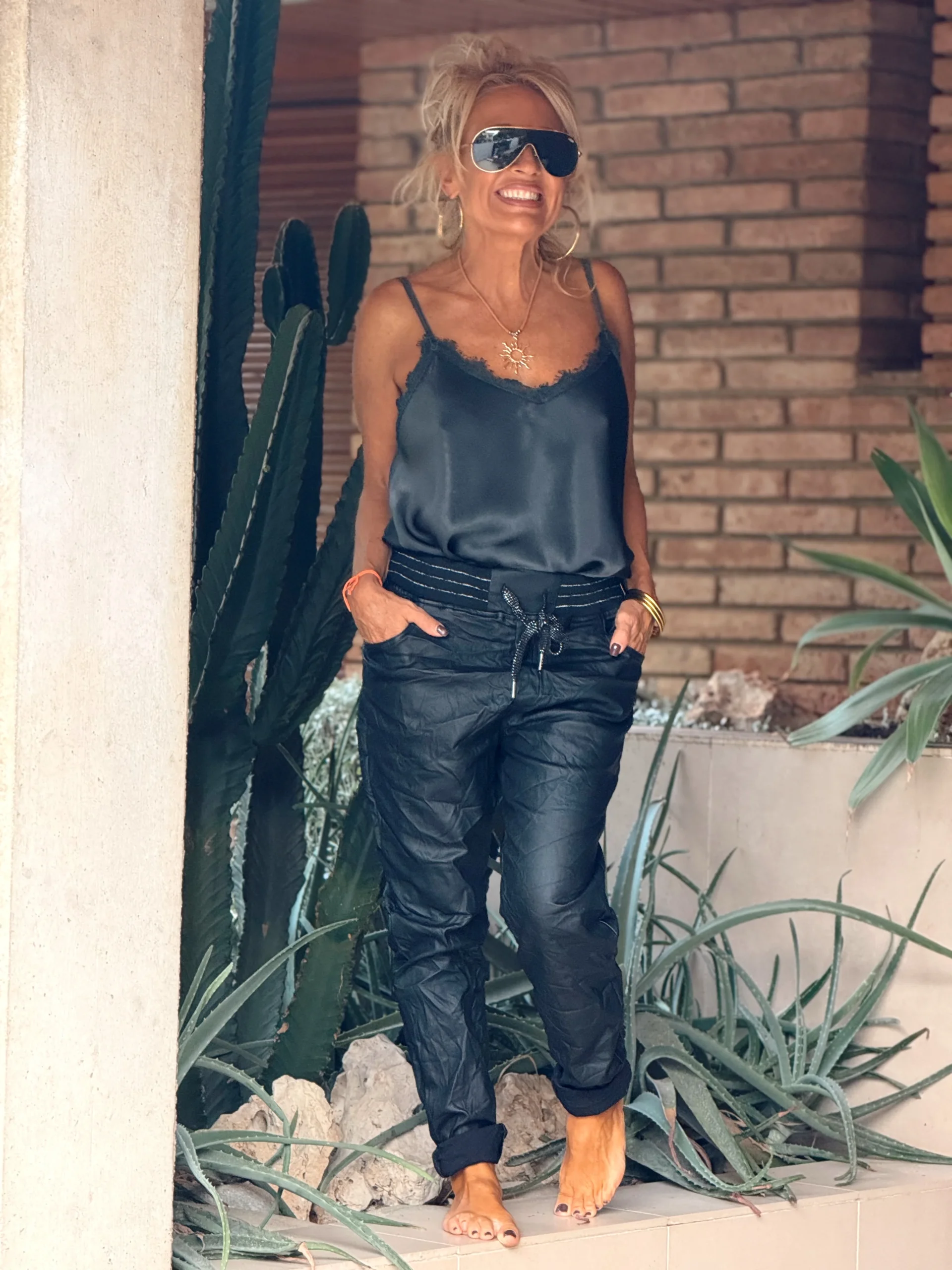 PANTALON CON GOMA ECOPIEL MULTICOLOR - Imagen 8