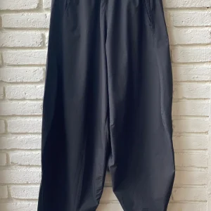 PANTALON DARYL NEGRO