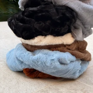 CUELLO DE PELO SINTÉTICO MULTICOLOR