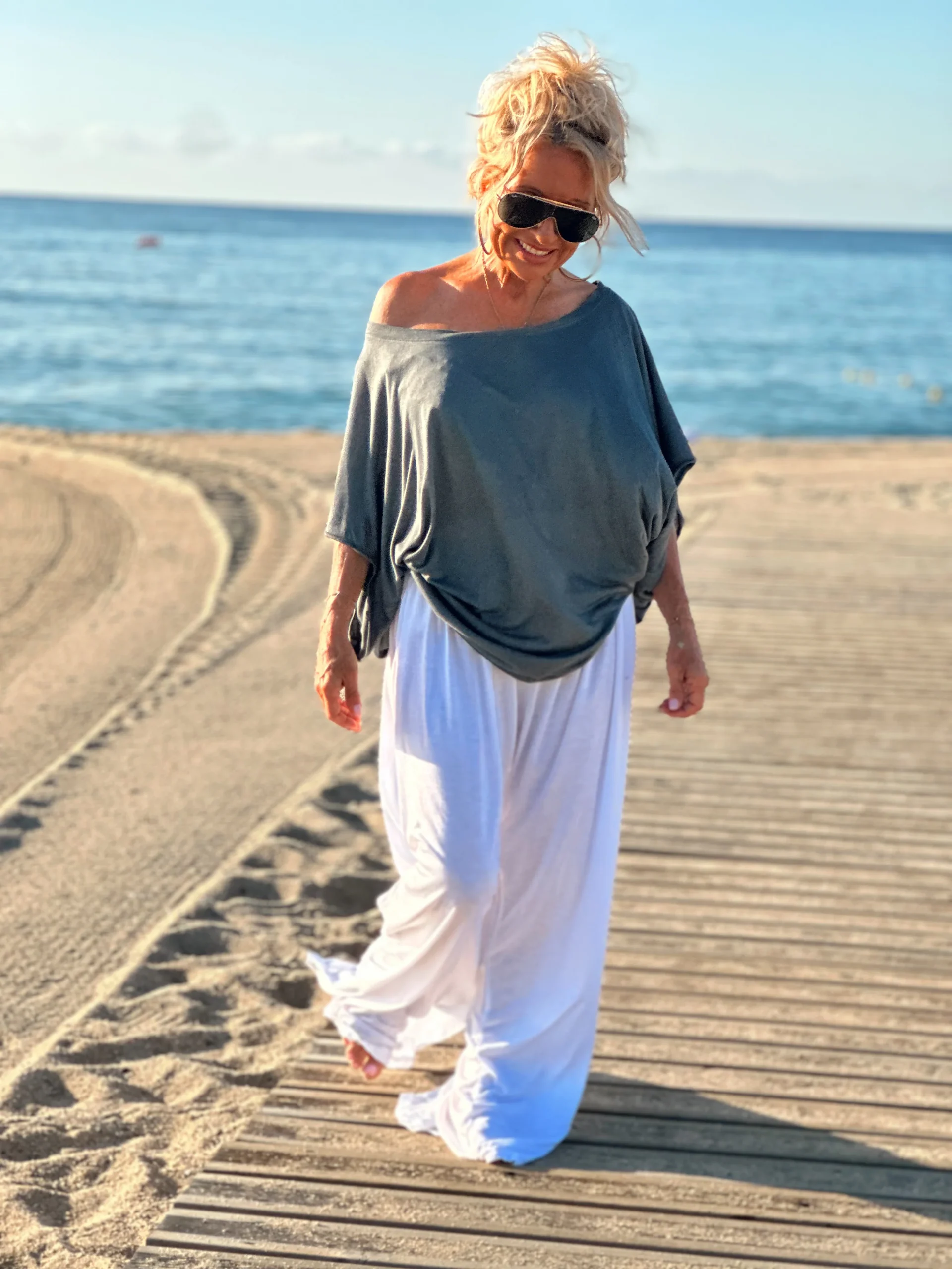 CONJUNTO OVERSIZE TÚNICA-PANTALON AMELIE GRIS-BLANCO - Imagen 9