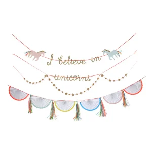 I believe in unicorns guirnalda