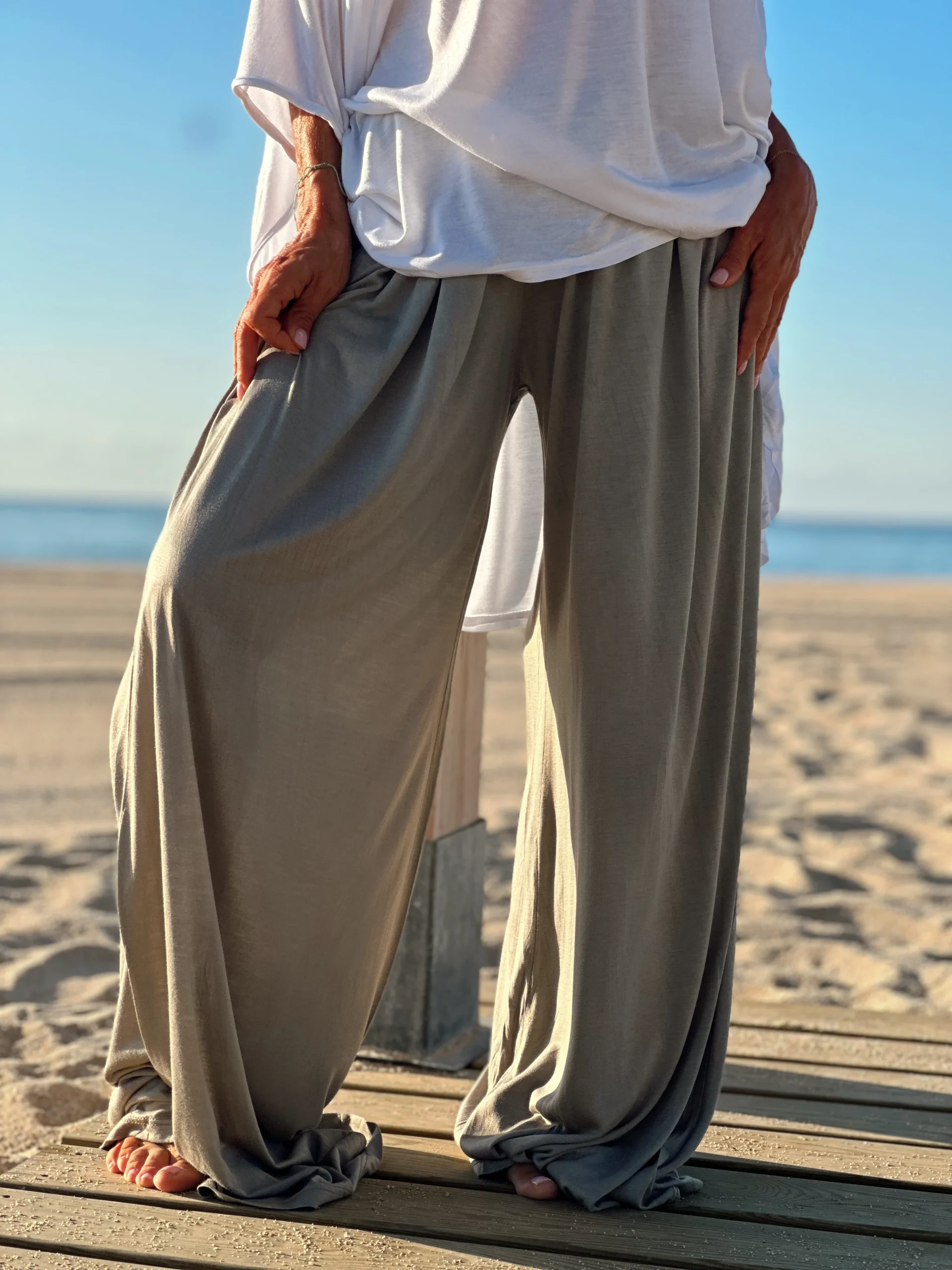 CONJUNTO OVERSIZE TÚNICA-PANTALON AMELIE BLANCO-TOPO - Imagen 8