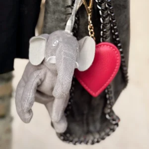 SET BAG CHARMS ELEFANTE GRIS