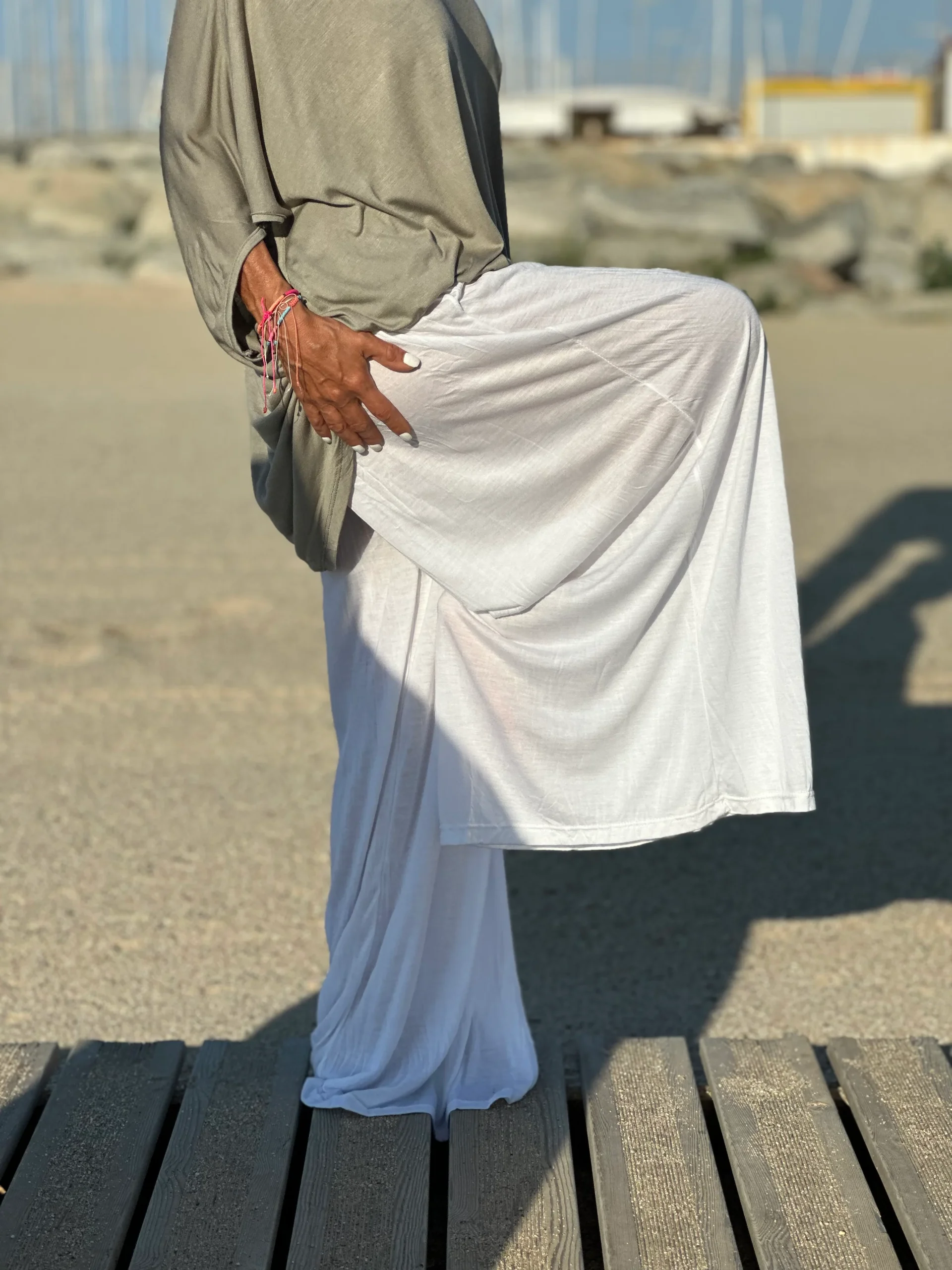 CONJUNTO OVERSIZE TÚNICA-PANTALON AMELIE TOPO-BLANCO - Imagen 9