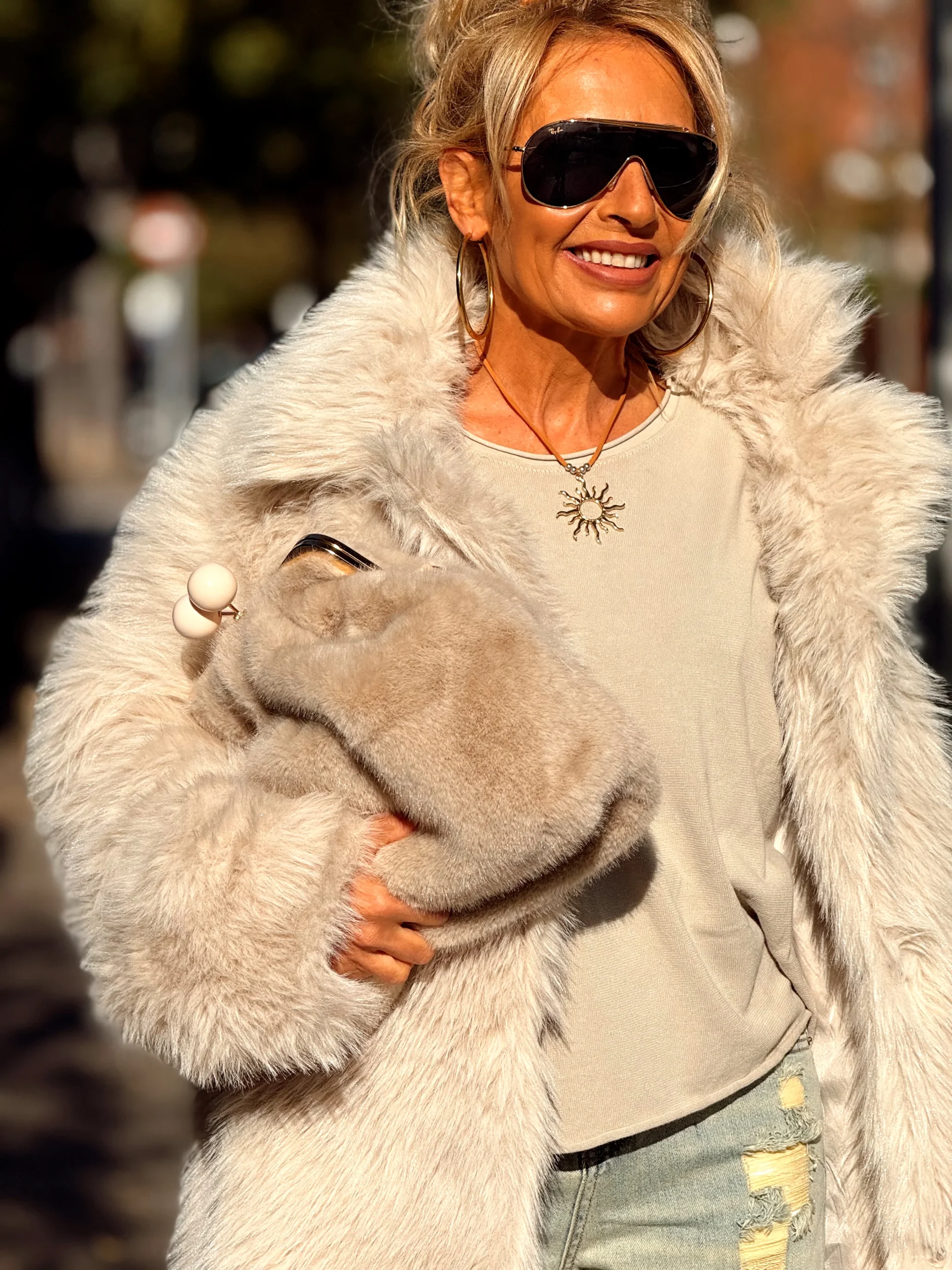 ABRIGO PELO SINTÉTICO OVERSIZE JULIA MULTICOLOR - Imagen 9