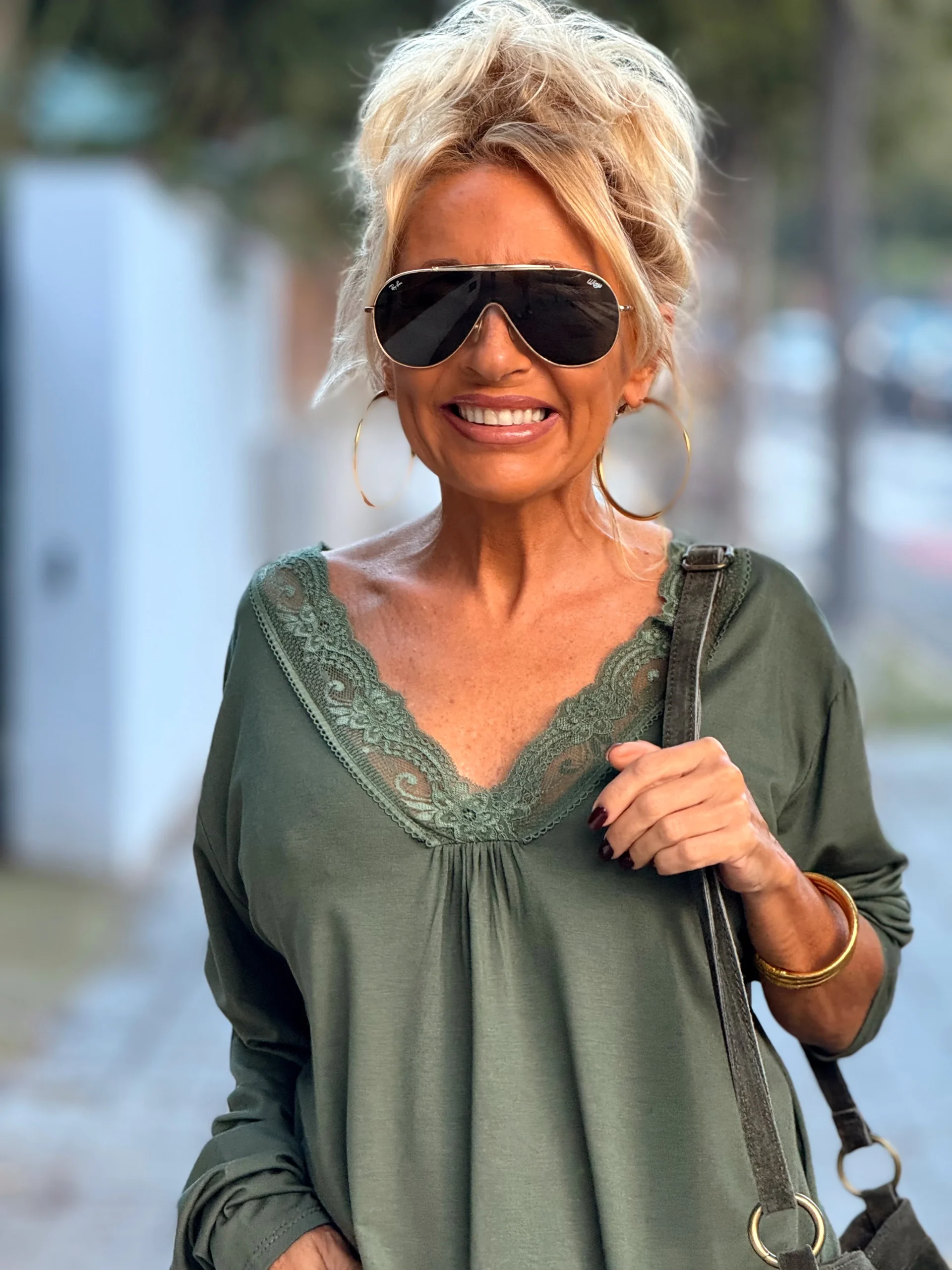 CAMISETA LENCERO SUPER OVERSIZE ESTHER MULTICOLOR - Imagen 8