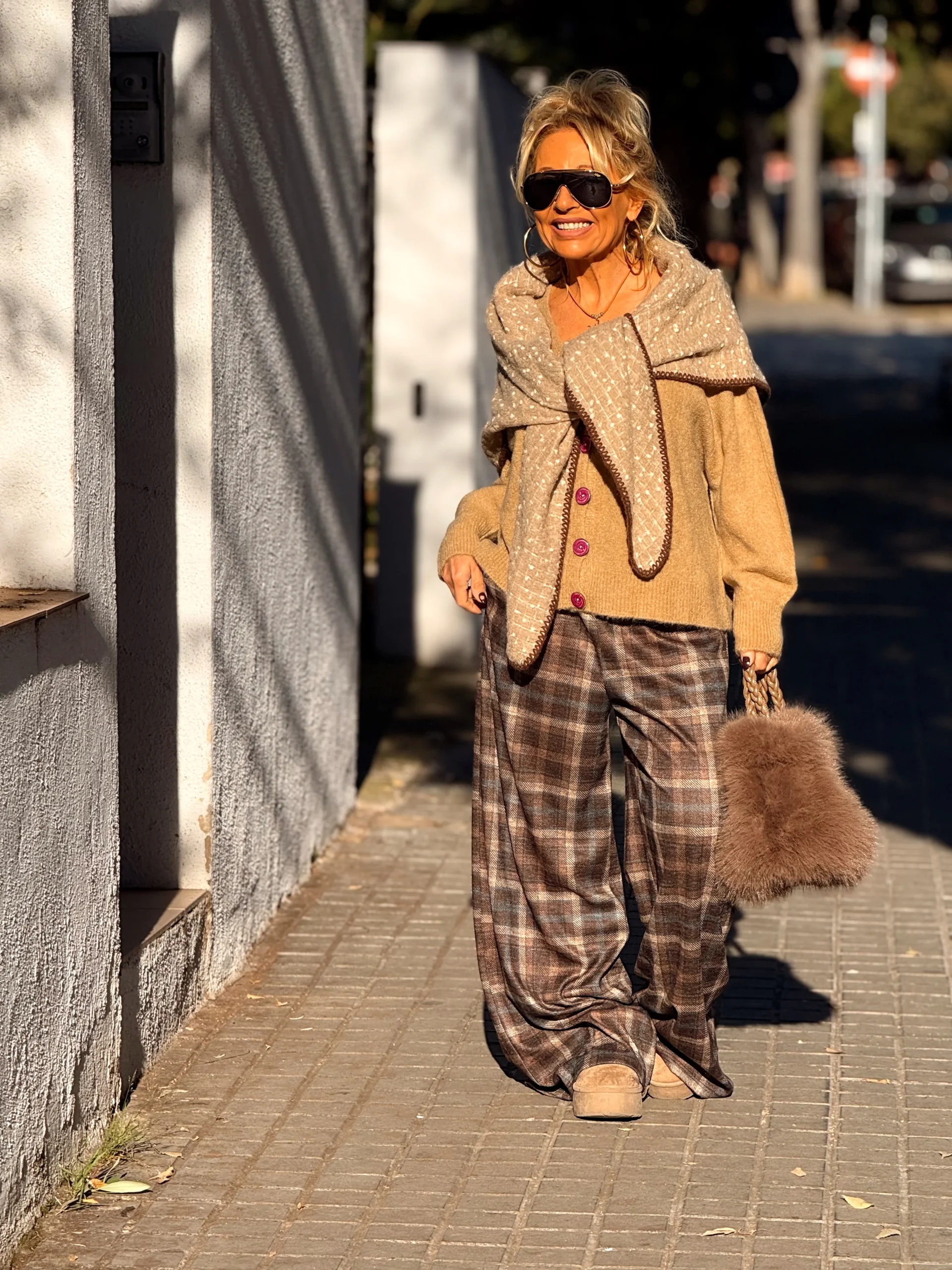 PANTALON CUADROS NOAH MARRÓN - Imagen 3