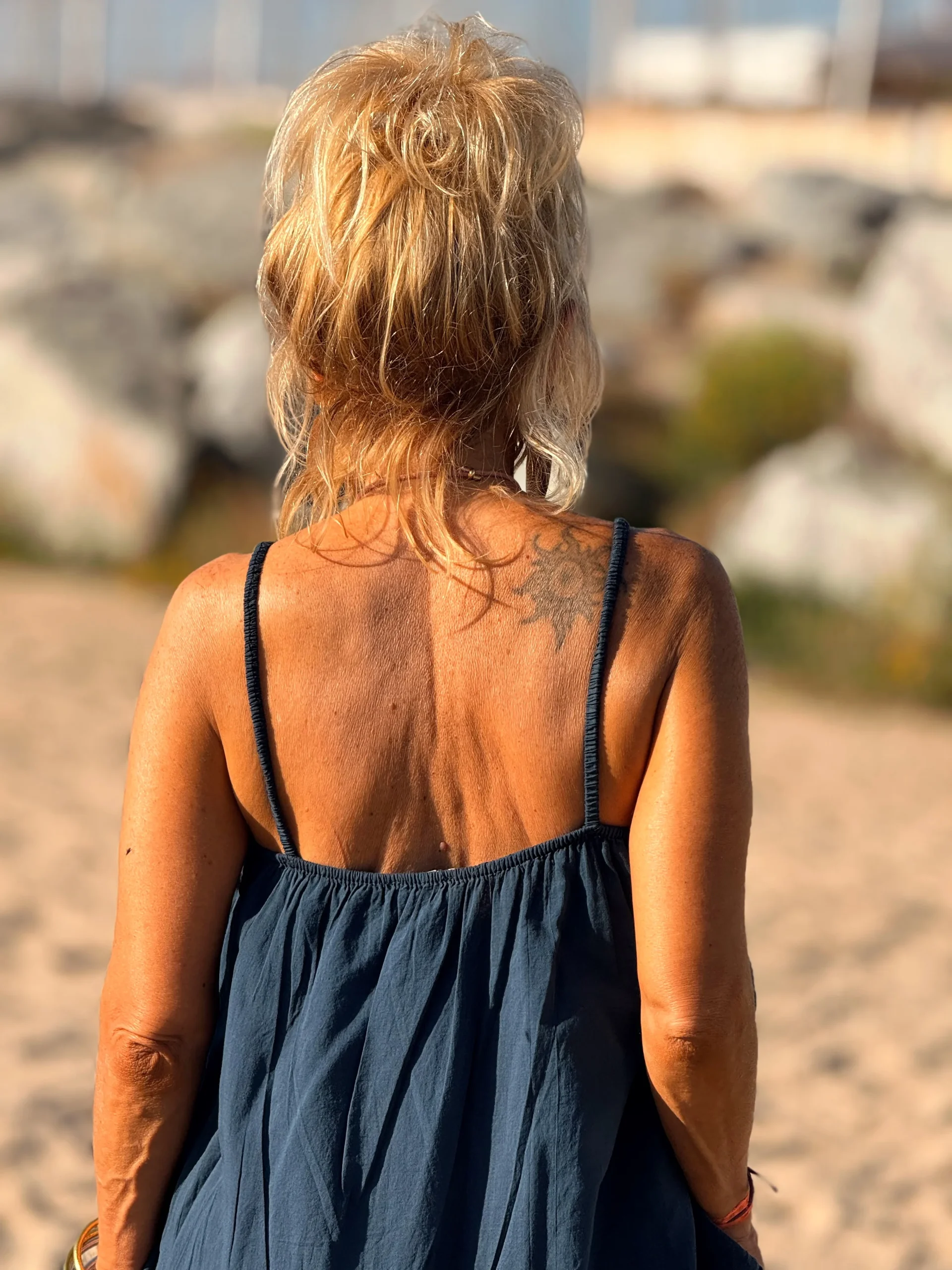 VESTIDO CORTO TULIPÁN AZUL MARINO - Imagen 6