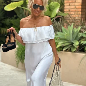 VESTIDO SATINADO VOLANTE CRUDO