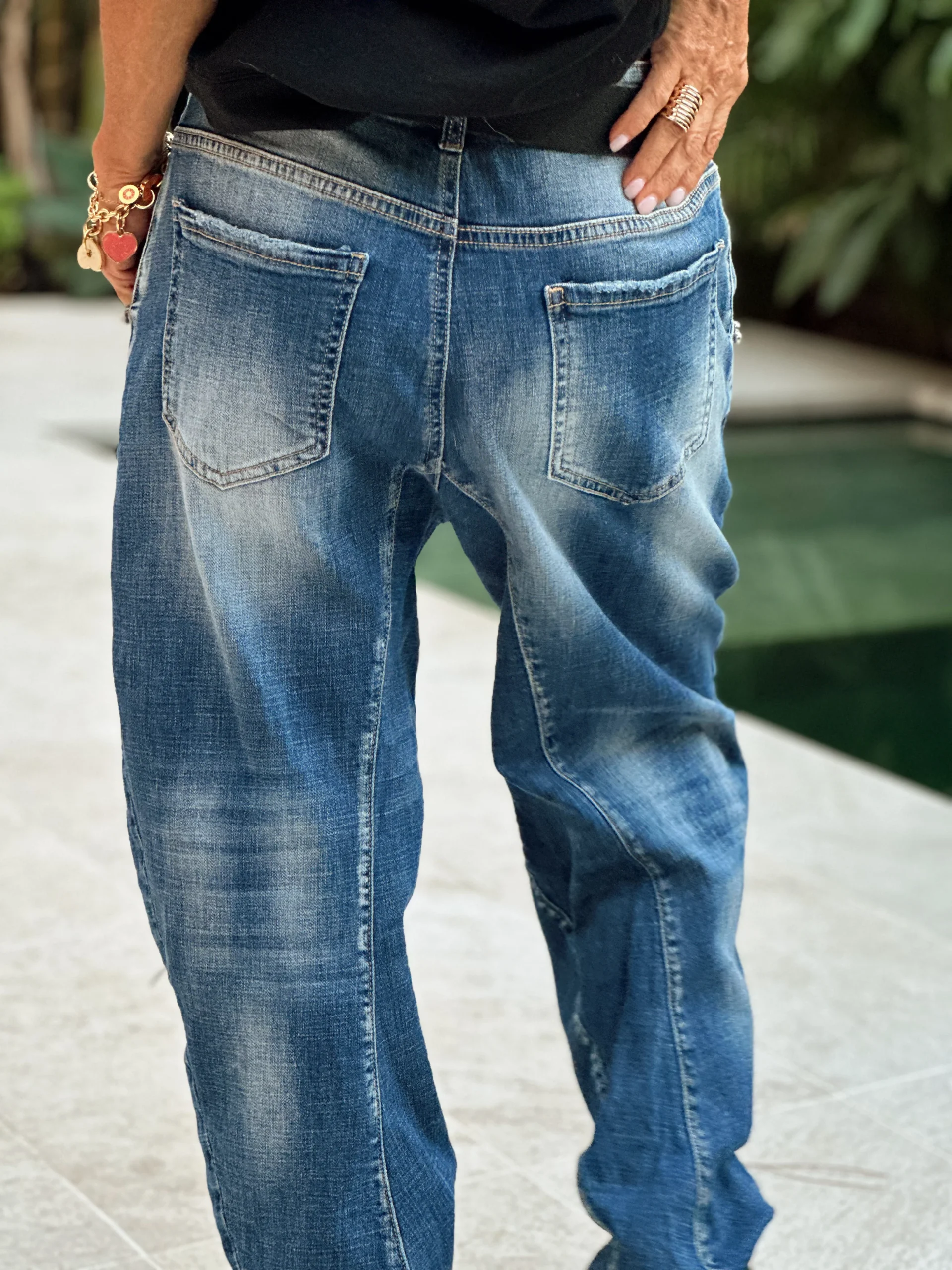 JEANS OVERSIZE CALAVERA CON TACHAS TEJANO - Imagen 5