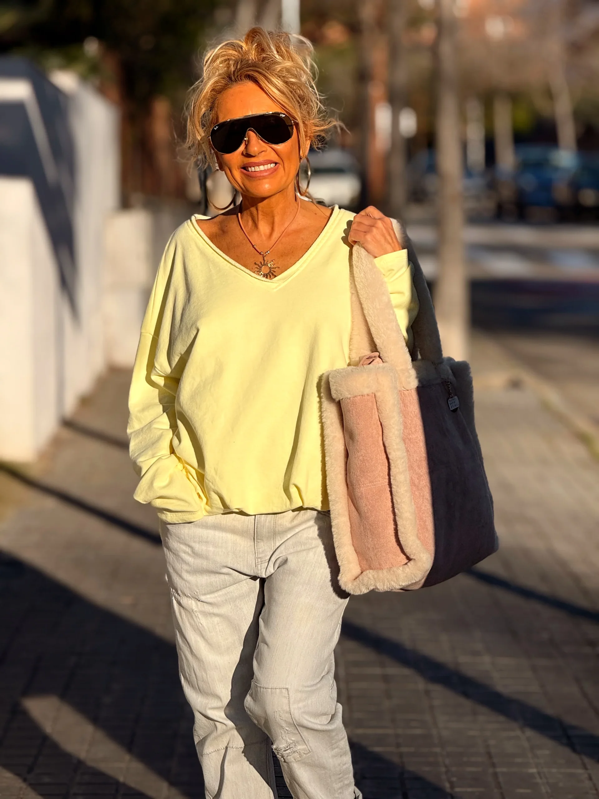 SUDADERA OVERSIZE FILOMENA MULTICOLOR - Imagen 3