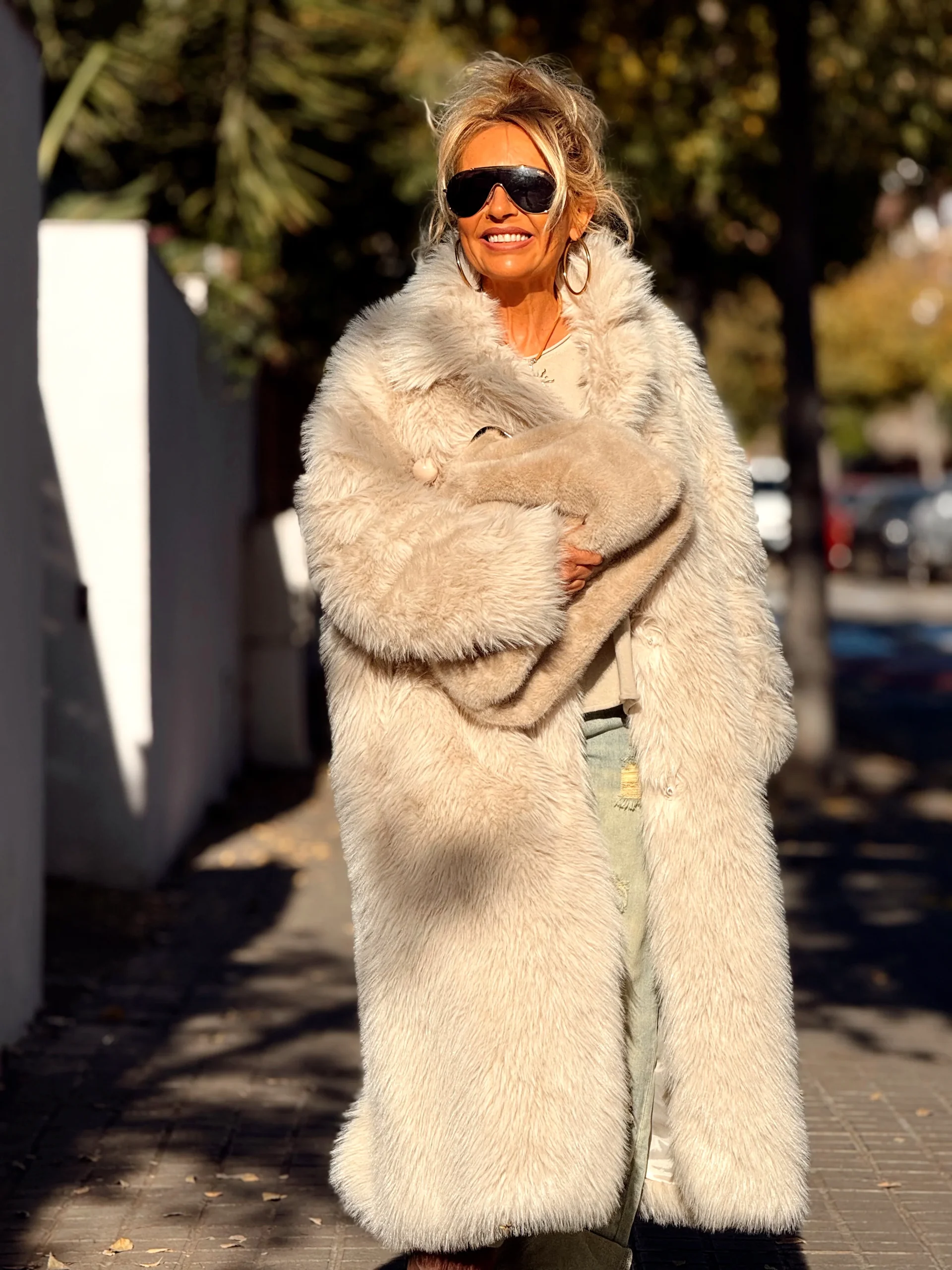 ABRIGO PELO SINTÉTICO OVERSIZE JULIA MULTICOLOR - Imagen 6