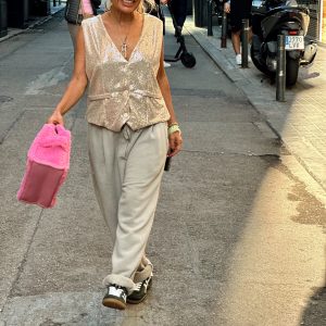 PANTALÓN OVERSIZE CHÁNDAL BEIGE