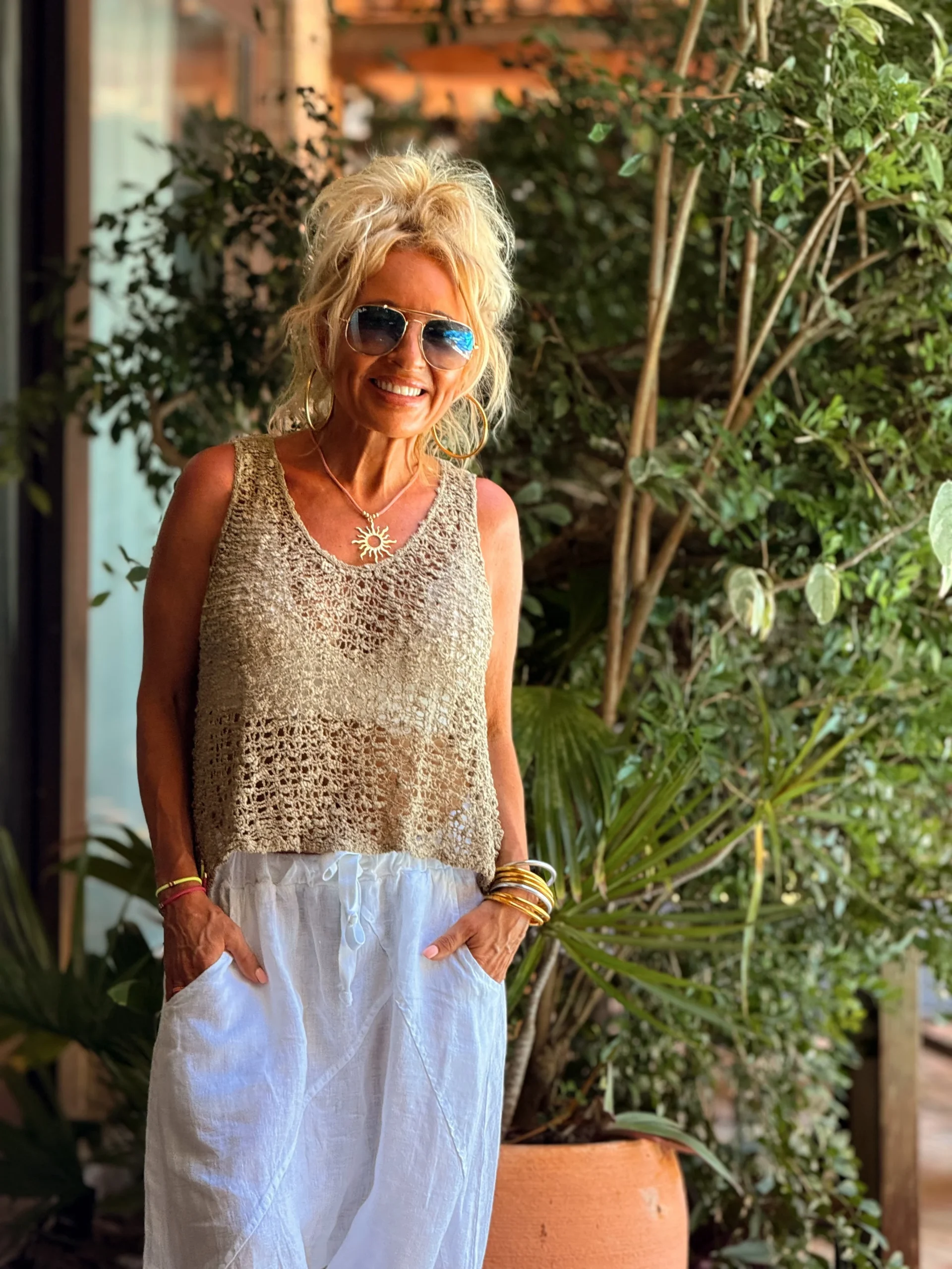 TOP AGUJEROS LUISA TOPO - Imagen 4