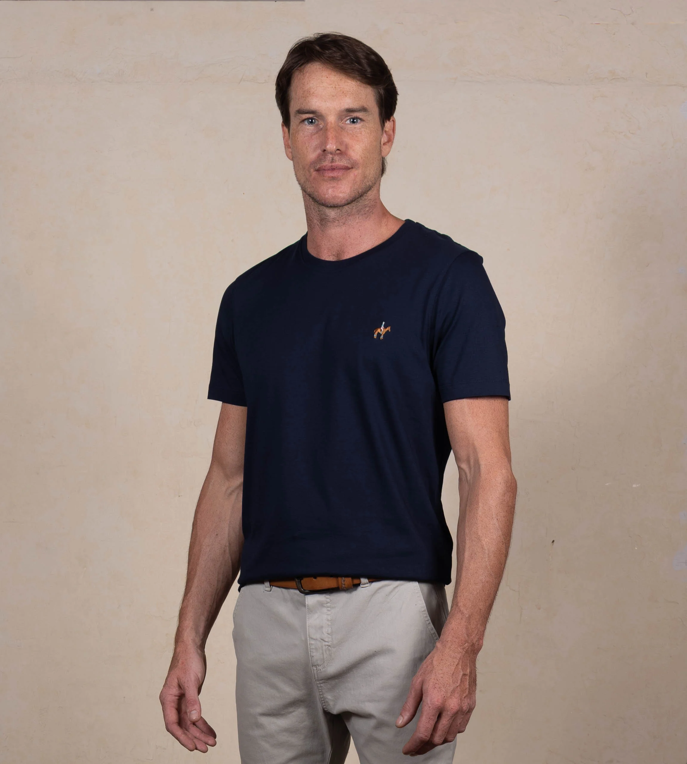 Camiseta Bordada Fondo Entero Color Azul Navy Ref. 152090825 - Imagen 3