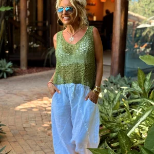 TOP AGUJEROS LUISA PISTACHO