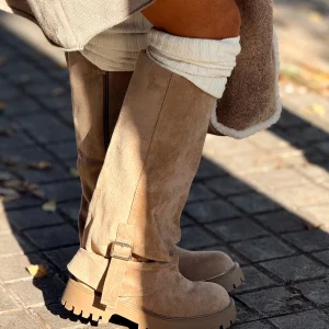 BOTAS LARGO ANTE MOTERO BEIGE
