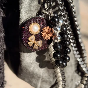 SET BAG CHARMS ESPEJO NEGRO