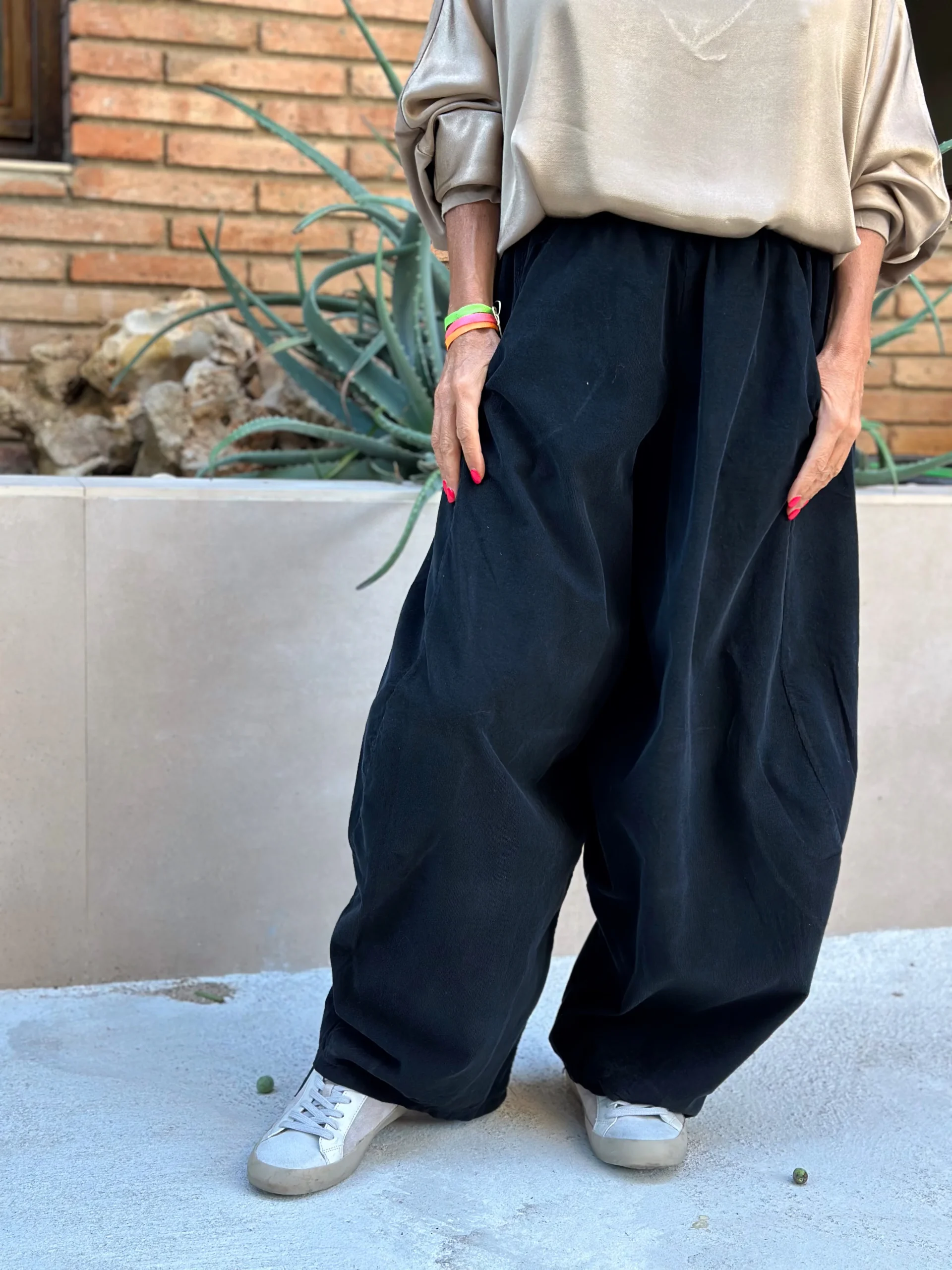 PANTALON DE PANA MIA NEGRO - Imagen 5
