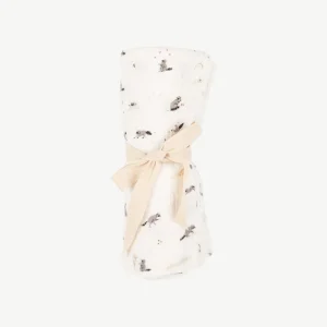 Manta 'frolicsome raccoons' ivory