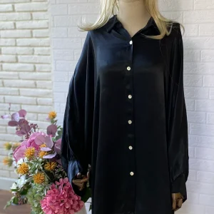CAMISA VESTIDO SATINADO ALEXIA NEGRO