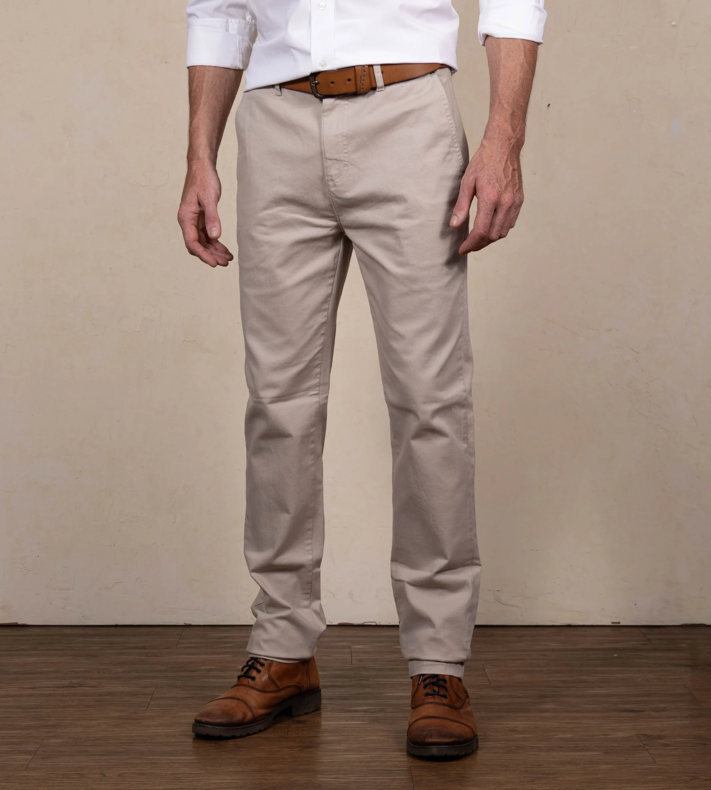 Pantalón Clásico Color Arena Ref. 111061025