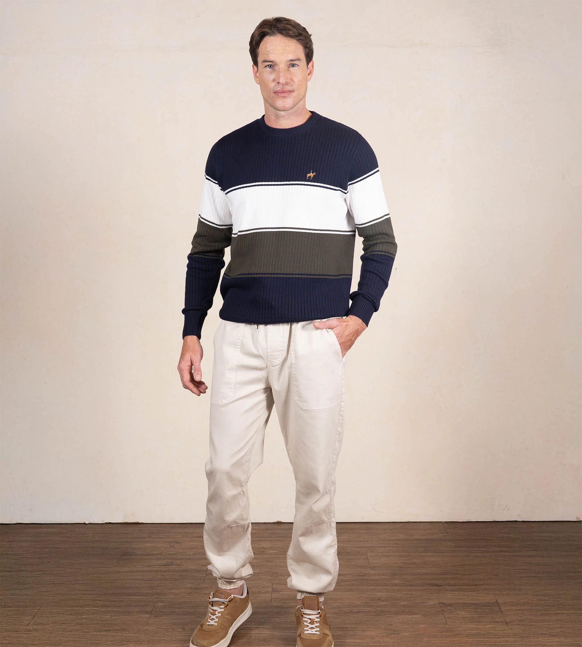 Buzo tejido color verde militar Ref. 138011125 - Imagen 6