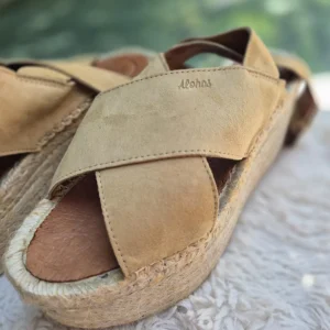 SANDALIA PLATAFORMA ALOHAS