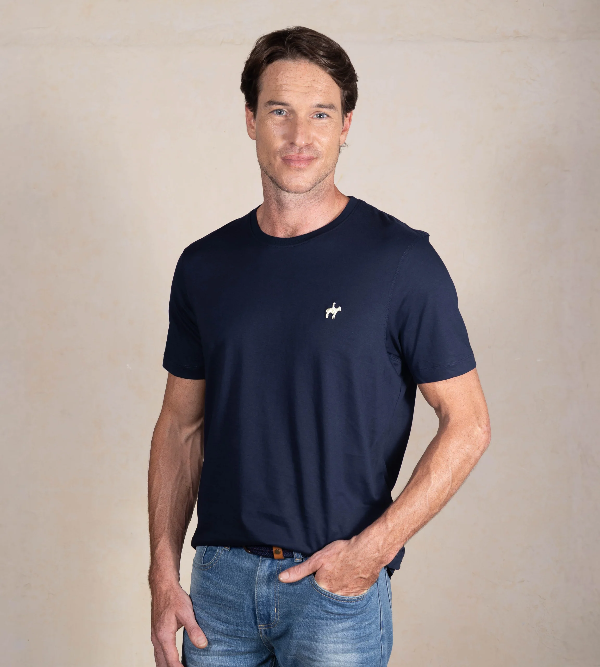 Camiseta Bordada Fondo Entero Color Azul Navy Ref. 152091125 - Imagen 3