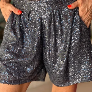 SHORT LENTEJUELAS GRIS