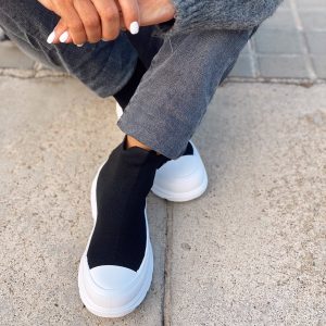 SNEAKERS GABY SIN CORDONES NEGRO