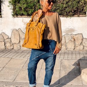 SANDALIAS CON PELO SINTÉTICO CAMEL