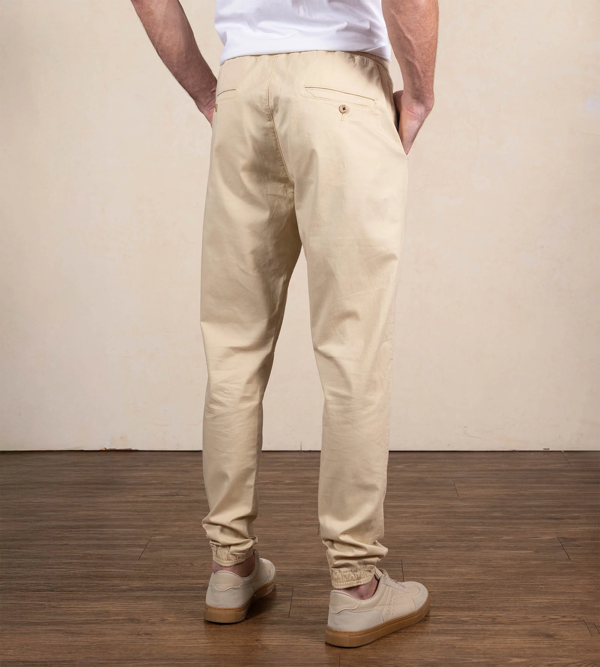 Jogger Tejido Plano Color Arena Ref. 135031225 - Imagen 3