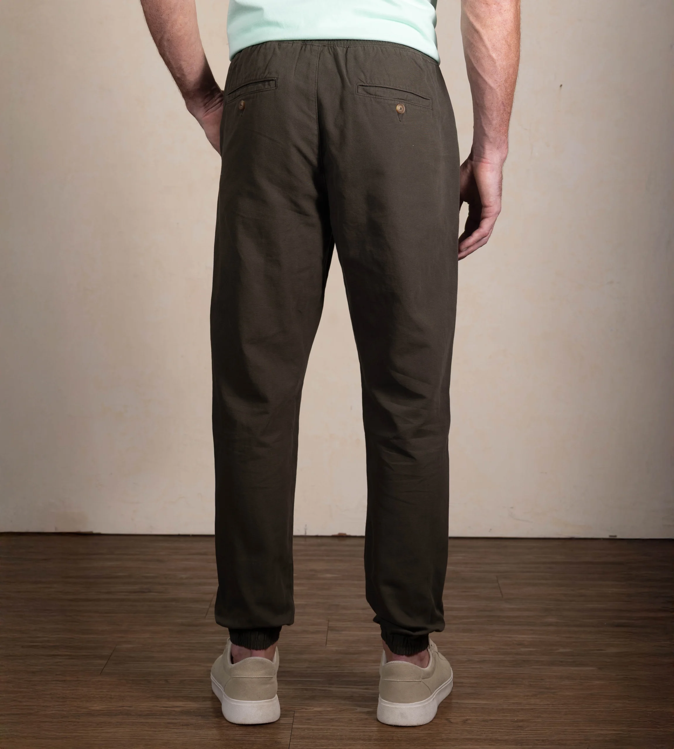 Jogger Tejido Plano Color Verde Militar Ref. 135011125 - Imagen 3